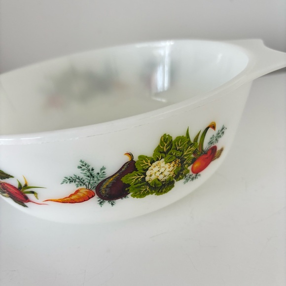 VINTAGE PYREX England White Milk Glass Casserole Bowl dish Tuscany Market Garden - Picture 5 of 14